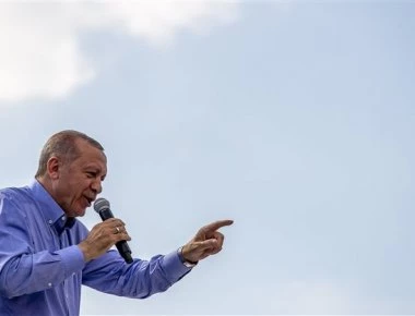 Foreign Policy: Η ήττα δεν αποτελεί επιλογή για τον Ερντογάν